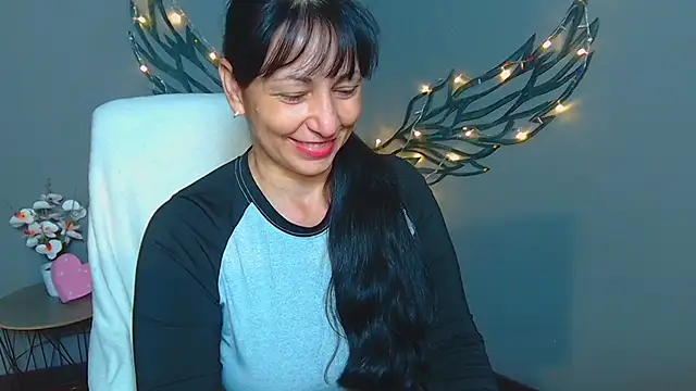 LiluGrants Adlı Modelin Canlı XXX Sohbeti
