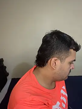 LatinBearXのウェブカメラショー