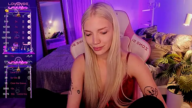 AnyaTaylor_ live XXX chat