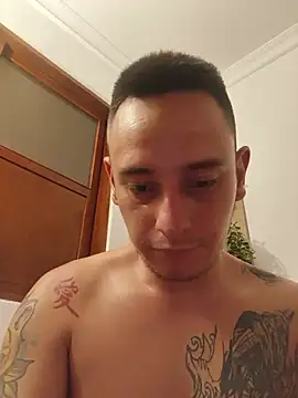 XXX chat uživo modela DANTECROS