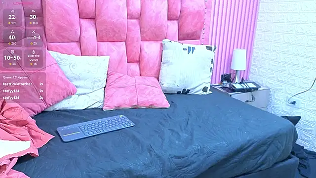 sofiagold92 Adlı Modelin Canlı XXX Sohbeti