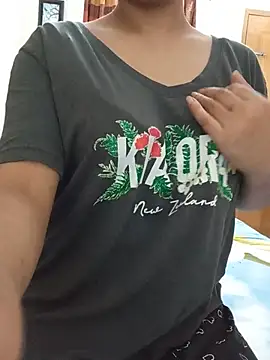 Tanha18's Live XXX Chat