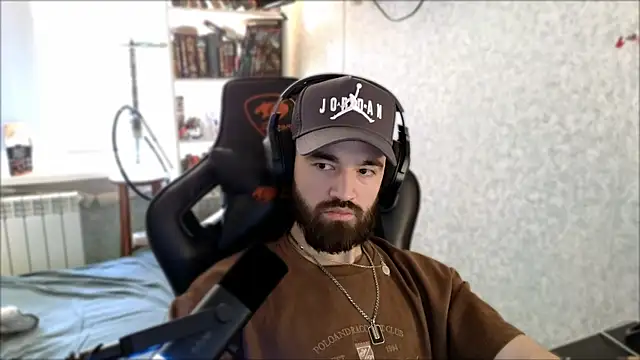 Živý XXX chat _Serious_Man