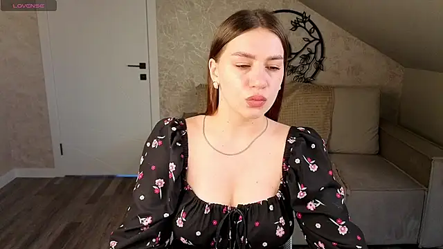 Mary_Forest Adlı Modelin Canlı XXX Sohbeti