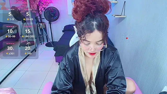 Maggy_t18's Live XXX Chat
