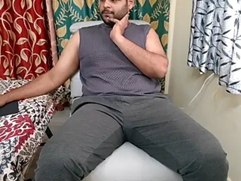 ChillBoyyy Live XXX-chat