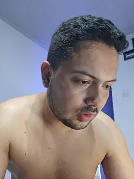 ORTIZ96hot লাইভ XXX চ্যাট
