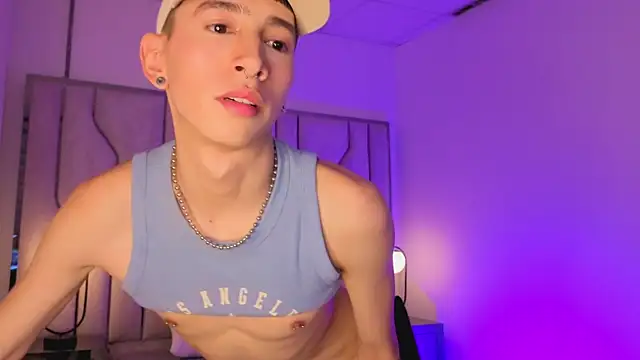 lian_cameron Adlı Modelin Canlı XXX Sohbeti