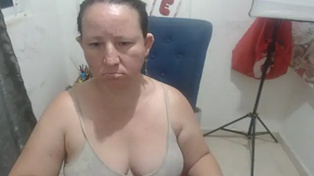Yohis_Kiut25 – Live XXX-chat
