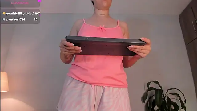 Holly_velvett 라이브 XXX 채팅