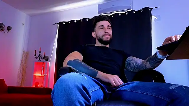 Chat +18 de MightyAaron66 ao vivo