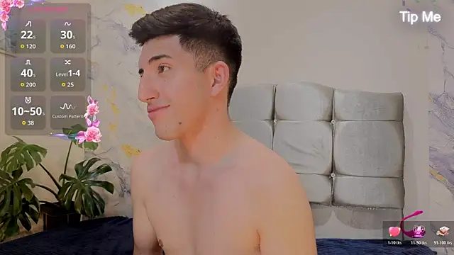 Un_Sluttyy Adlı Modelin Canlı XXX Sohbeti