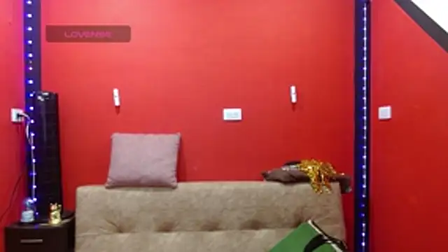 Chat XXX en directo de miss_tinnymafe