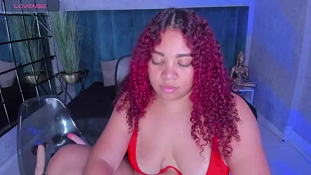 Chat +18 de AngelaCoffee ao vivo