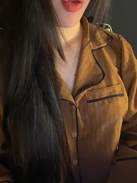 Elise68 Adlı Modelin Canlı XXX Sohbeti