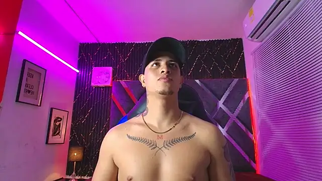Chat +18 de dominic_connor ao vivo