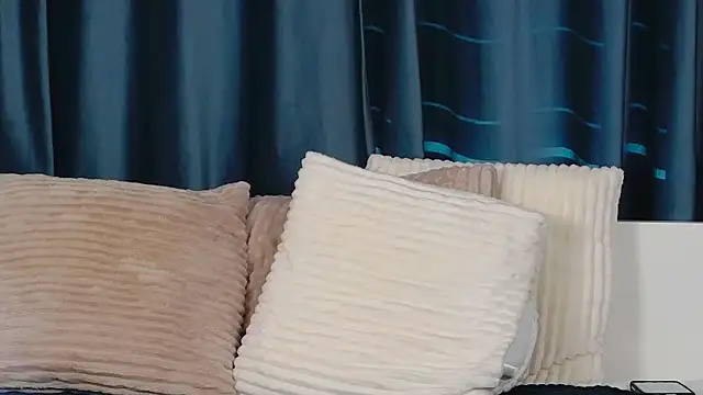 AmelieKeys live XXX chat