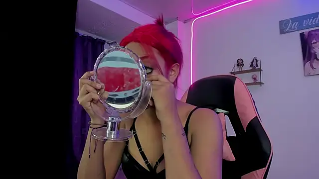 XXX chat uživo modela Zayury