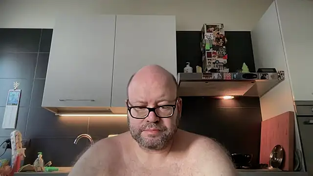 theitalianbear Live XXX-Chat