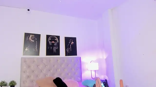 naomy_68 라이브 XXX 채팅