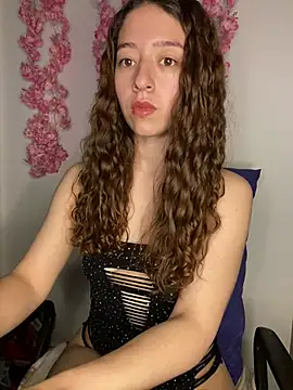 -rosi XXX чат на живо