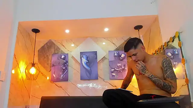 Klaar_Blessed élő XXX-chatje