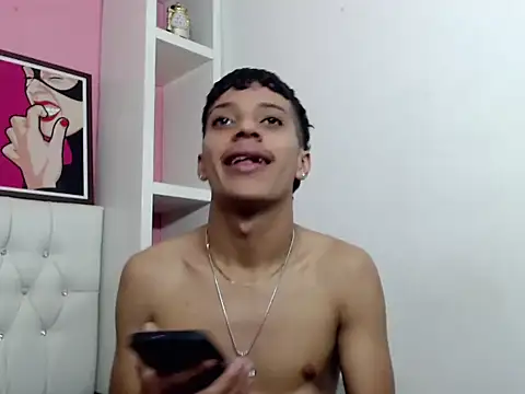 jl_brayan12 Adlı Modelin Canlı XXX Sohbeti