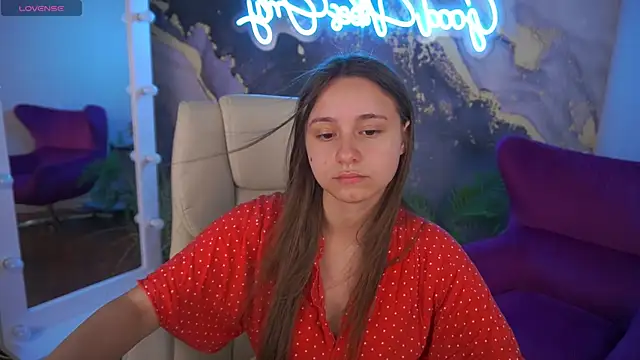 TinyNatalie's Live XXX Chat