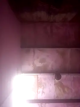 TINASONI Adlı Modelin Canlı XXX Sohbeti