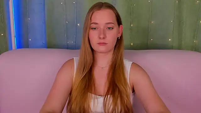 AlinaVice Adlı Modelin Canlı XXX Sohbeti