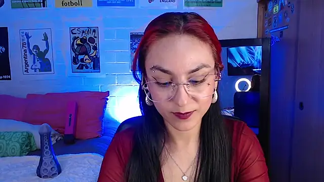 Amy66 Adlı Modelin Canlı XXX Sohbeti