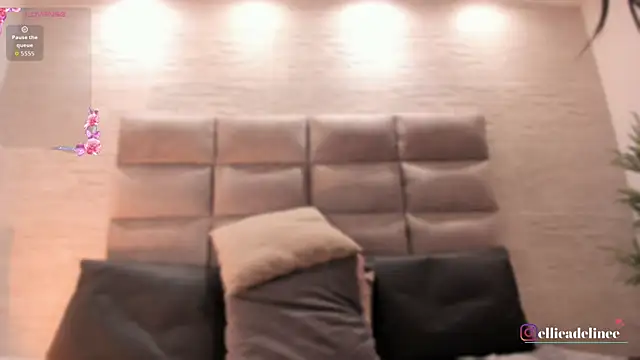 Chat +18 de EllieAdeline ao vivo
