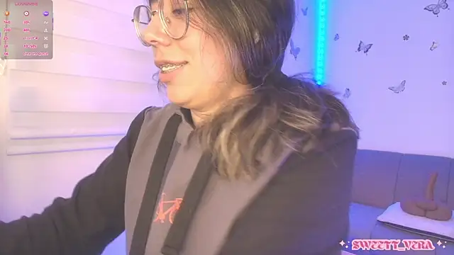 دردشة sweettvera الجنسية المباشرة