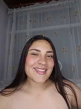 -brendda- Adlı Modelin Canlı XXX Sohbeti