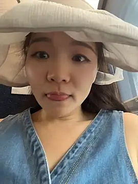 xiaoxiaocheng678 即時 XXX 聊天