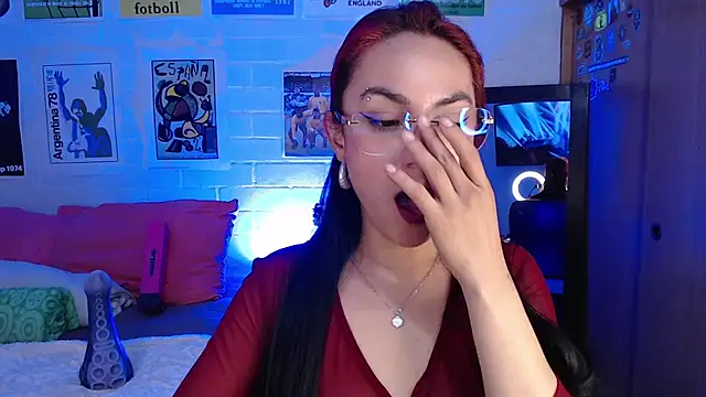 Amy66: онлайн-секс-чат