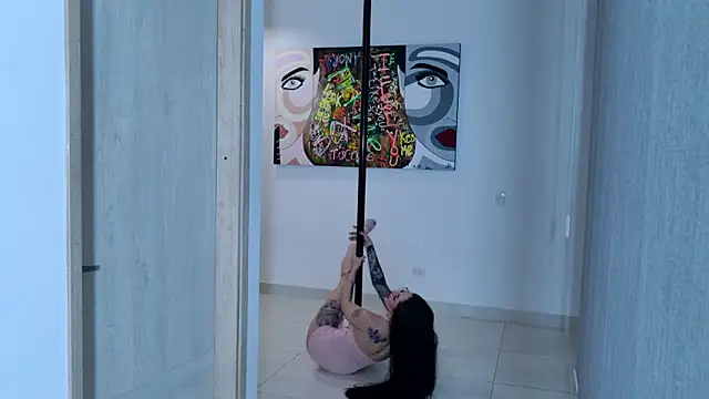 AlessandraLovi Adlı Modelin Canlı XXX Sohbeti