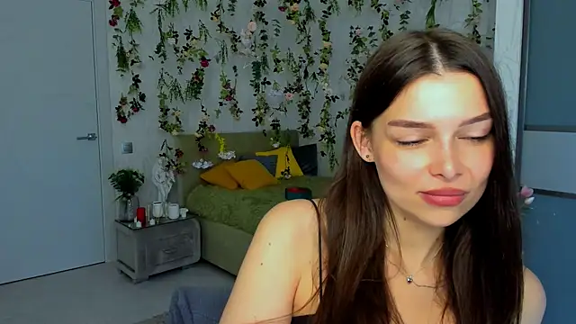 ContinentOfTranquility's Live XXX Chat