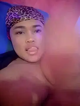 PlacerTallaXXX Adlı Modelin Canlı XXX Sohbeti