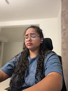 CurlyGirl_1 Live XXX-chat