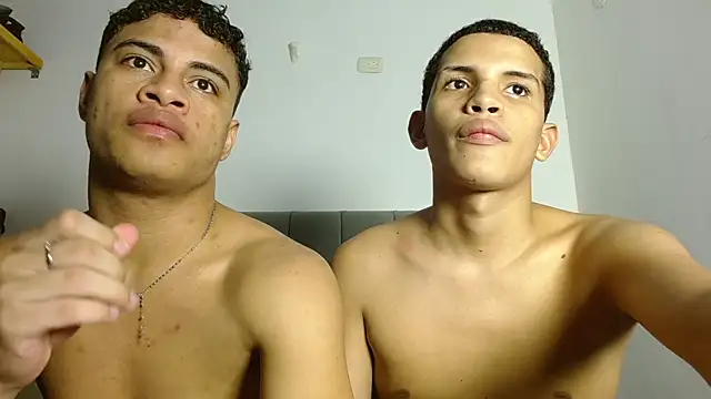 Jose_And_Daniel Live XXX-Chat
