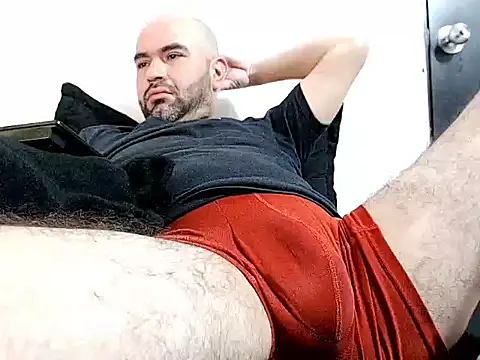 hairyandbigmann Chat XXX live
