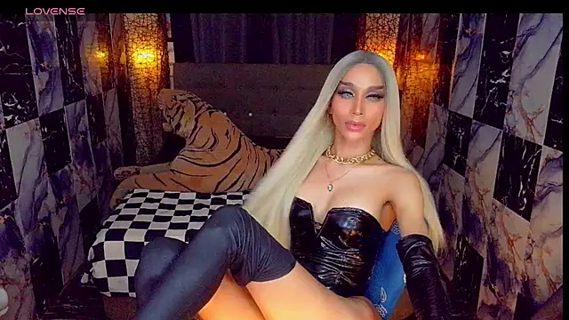 SeductiveSamanthaTS 现场XXX聊天