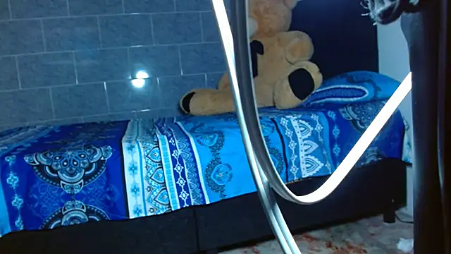 Thatt-6 Adlı Modelin Canlı XXX Sohbeti