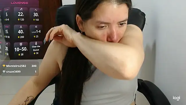 spicey_latina's Live XXX Chat