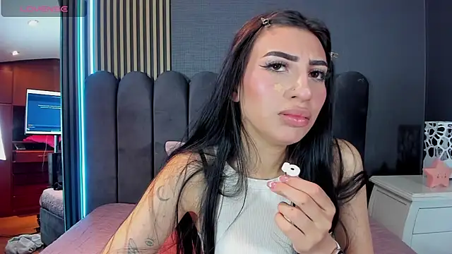 Nicolette_ks_ 现场XXX聊天