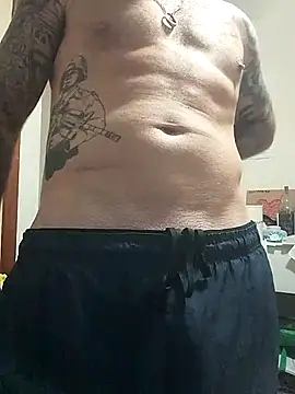 הופעת וובקאם של Shybutbig369