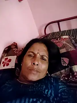 Czat XXX na żywo – tamil_peenqueen