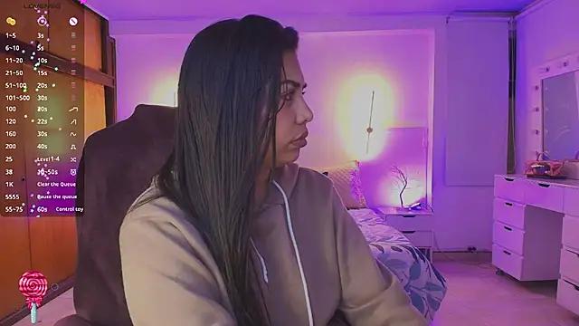 kloe28 élő XXX-chatje
