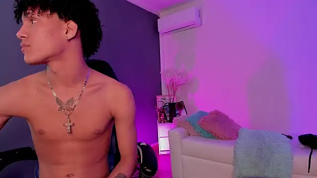 NoahBull19 Pertunjukan Webcam